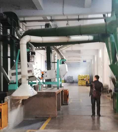 酒廠糧食清理設(shè)備安裝實景
